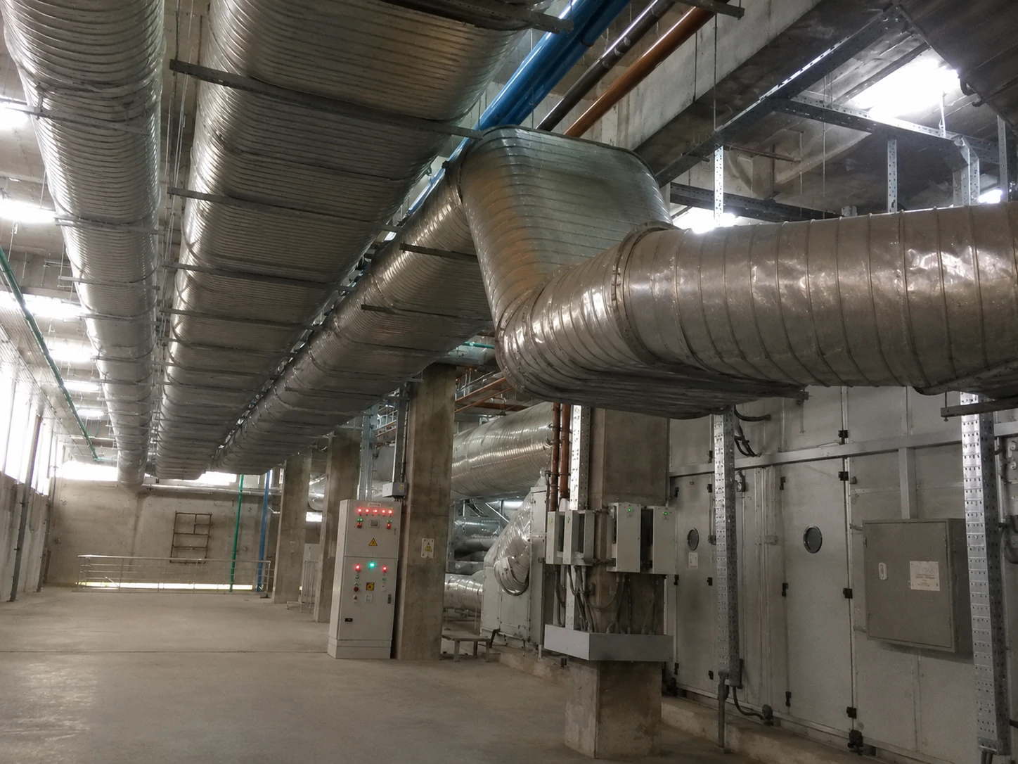 Supply and Return Air Duct Spiral Round at Shaukat Khanum Hospital Peshawer